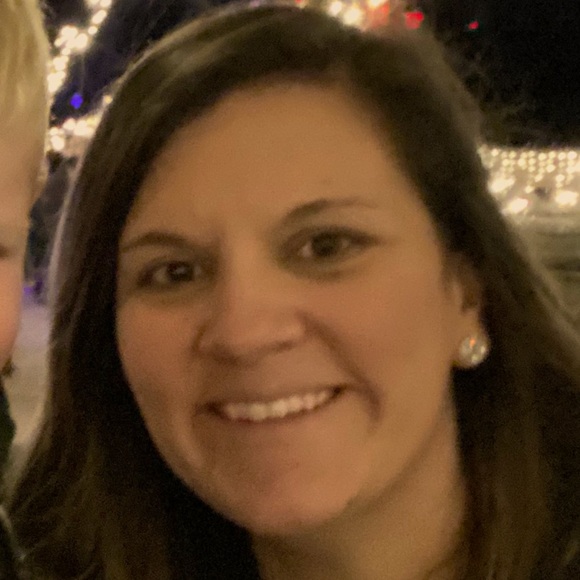 Meet your Posher, Cassie - Picture 1 of 1